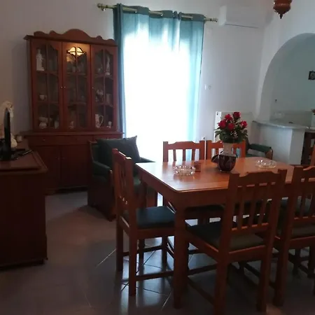 In Stroggili Apartment *