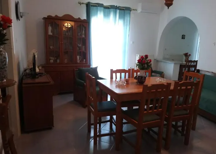 In Stroggili Apartment *